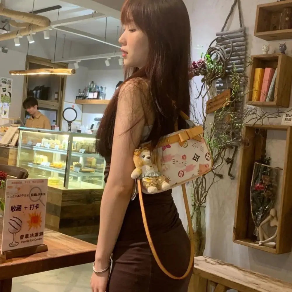 Hello Kitty Shoulder Bag