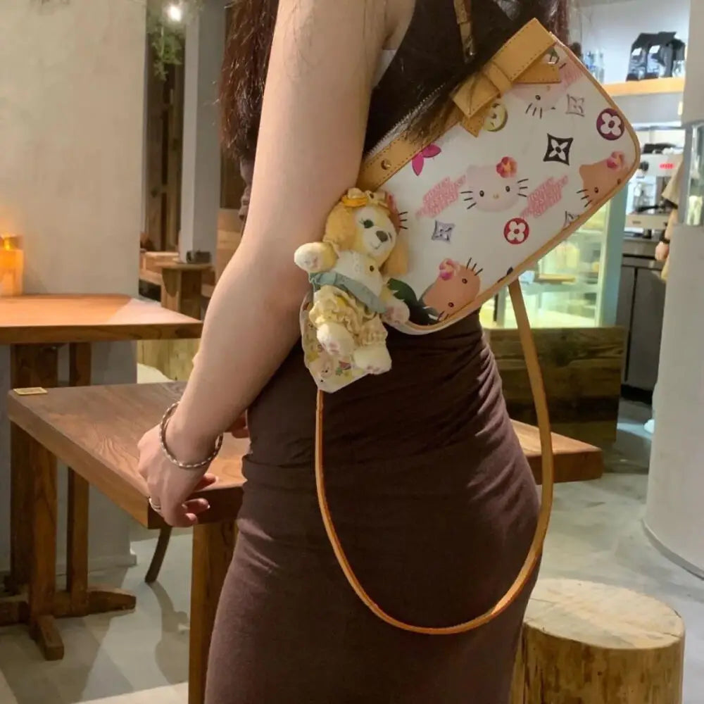 Hello Kitty Shoulder Bag