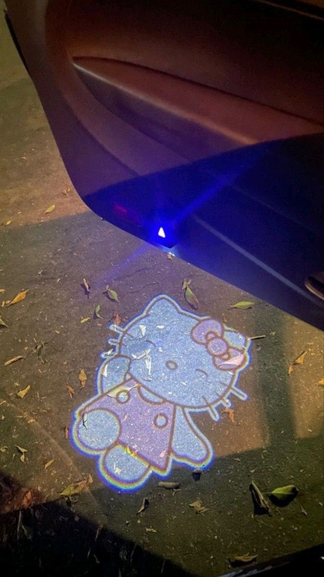 SnuggleStep™ 2Pcs Hello Kitty Car Door Door Projector - SnuggleStep